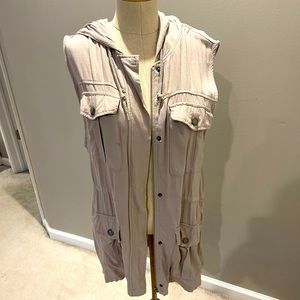 Cargo Khaki Vest with Hood